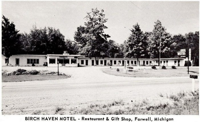 Birch Haven Motel - Vintage Postcard